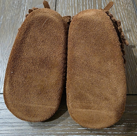 Minnetonka Sail Into Mystic, Infant Size 2, NIB - Picture 7 of 13